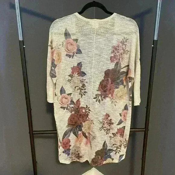 Live in The Moment Size M Women's Lightweight Floral Boho Open Front Cardigan - Picture 11 of 13